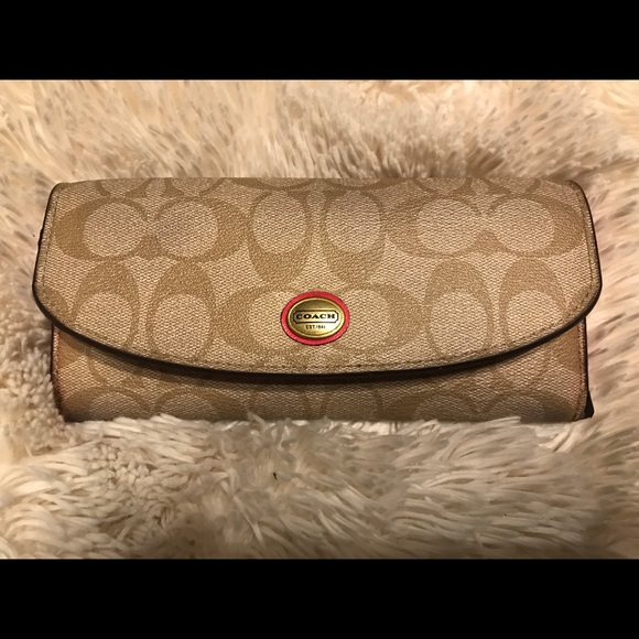 Coach Wallet - Picture 1 of 5